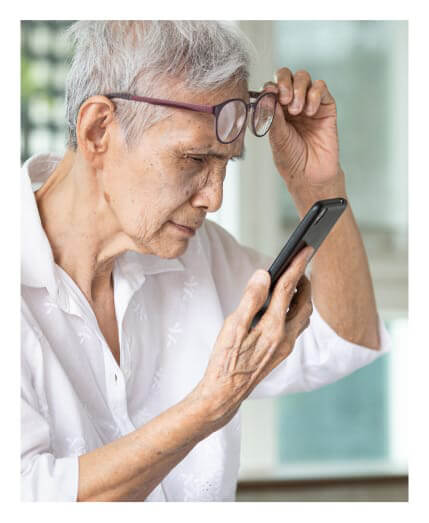 Elderly getting symptoms of diabetic retinopathy