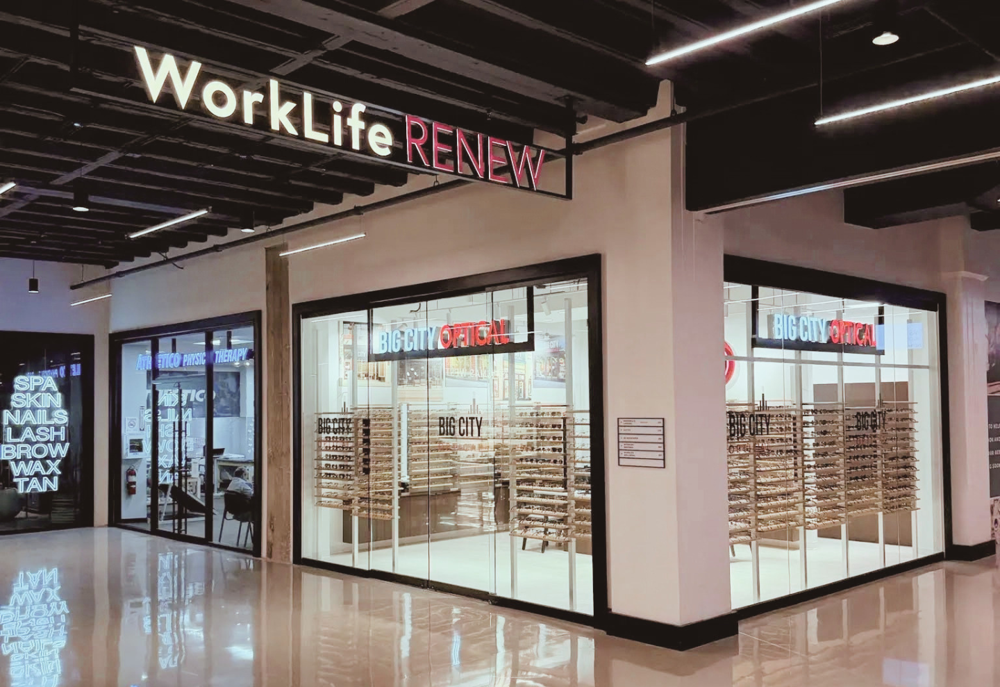 location-hero-mobile-bco Big City Optical at Merchandise Mart in Chicago
